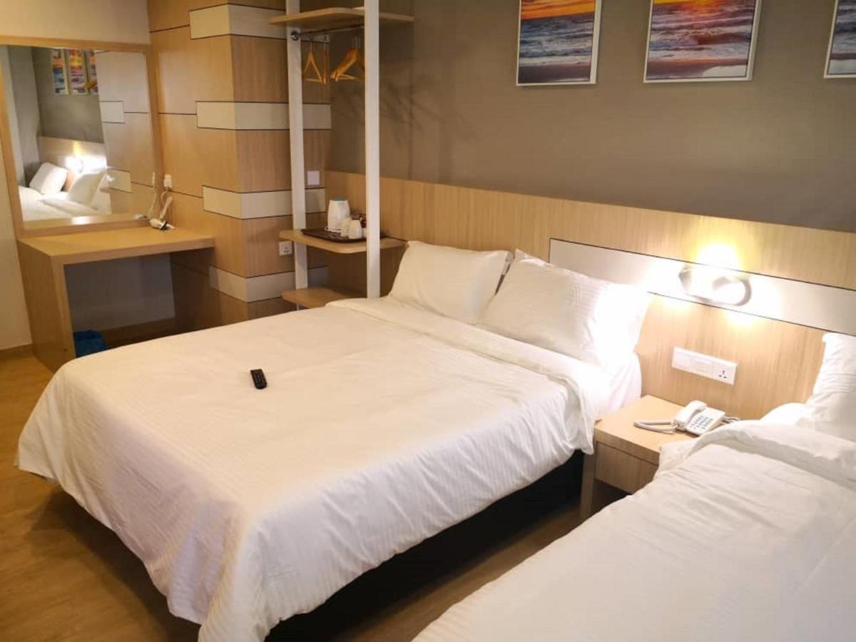 Walk In Hotel Kota Kinabalu Exterior foto