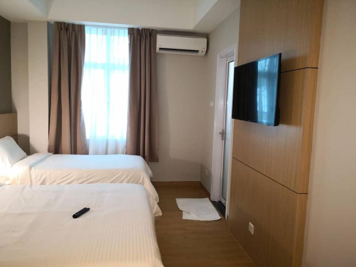 Walk In Hotel Kota Kinabalu Exterior foto